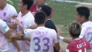 OB电竞-半场：延边龙鼎0-0陕西联合，双方难觅良机，冯伯元染红